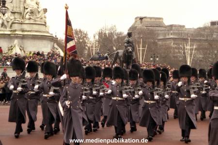 N0549 London 2001