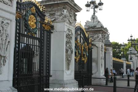 london 2003 palace 002