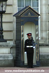 london 2003 palace 003