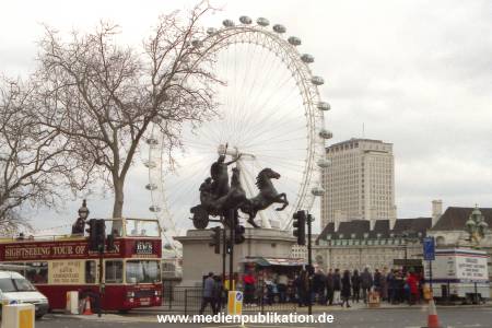 N0595 London 2001