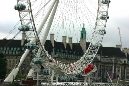 london 2003 eye 003