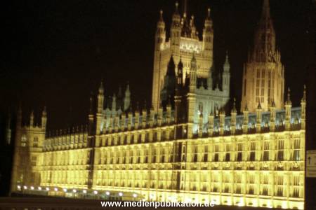 N0742 London 2001