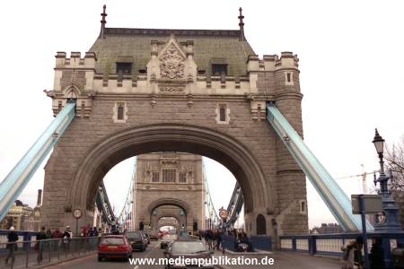 N0683 London 2001