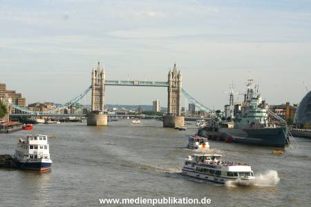 london 2003 towerbridge 019