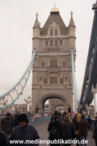 N0682 London 2001