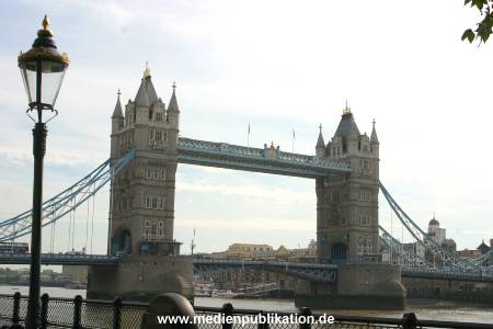 london 2003 towerbridge 009