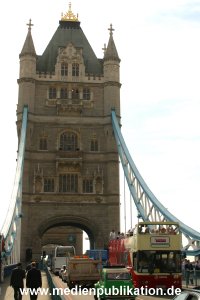 london 2003 towerbridge 012
