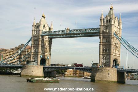 london 2003 towerbridge 017