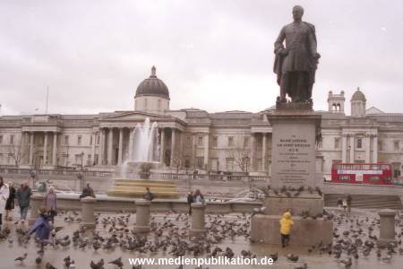 N0577 London 2001