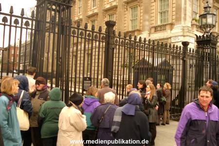 N0587 London 2001