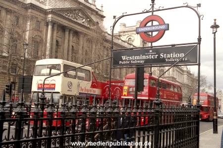 N0616 London 2001