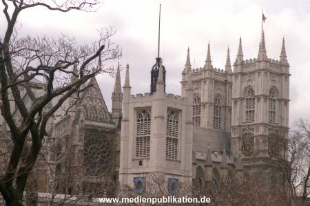 N0617 London 2001