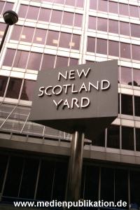 N0648 London 2001