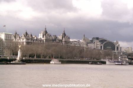 N0663 London 2001