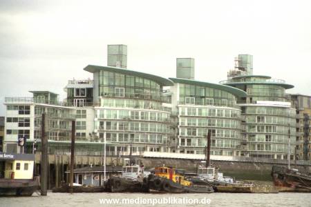 N0764 London 2001