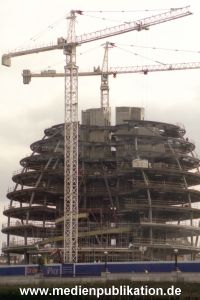 N0767 London 2001