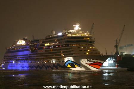 Aida Blue 09022010 010