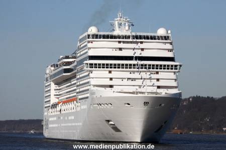 Magnifica Einlauf 05032010 097