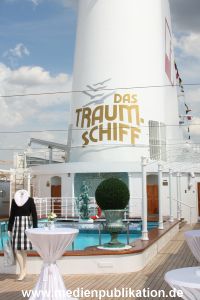 MS Deutschland 02082007 001