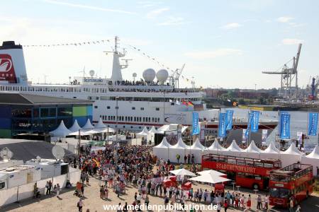 MS Deutschland 15082012 026