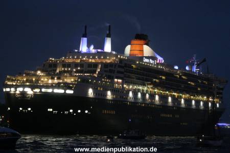 QM2 Ankunft 01082005 014