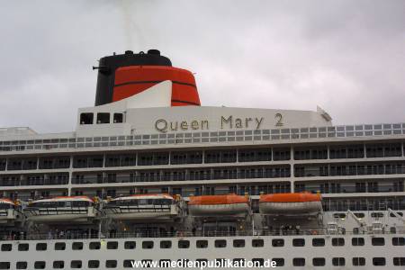 QM2 Anleger 01082005 010