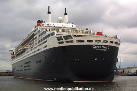 QM2 Anleger 01082005 012