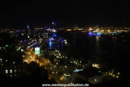 Queen Mary2 31072008 002