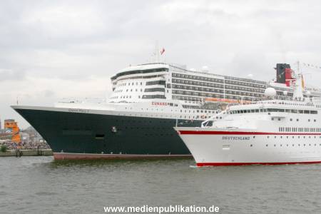 Queen Mary 2 25082006 028