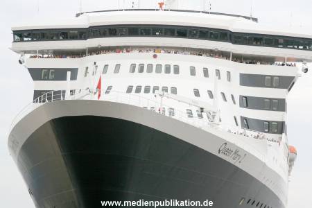 Queen Mary 2 25082006 059