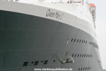 Queen Mary 2 25082006 060