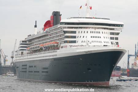 Queen Mary 2 25082006 080