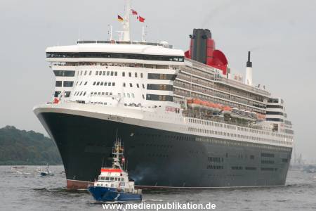 Queen Mary 2 25082006 086