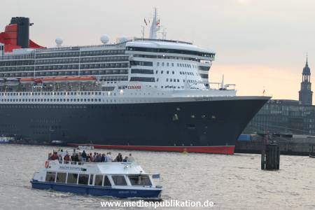 queen mary hamburg 2004 012