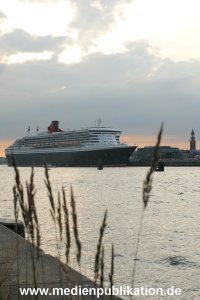 queen mary hamburg 2004 013