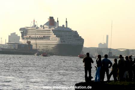 queen mary hamburg 2004 016