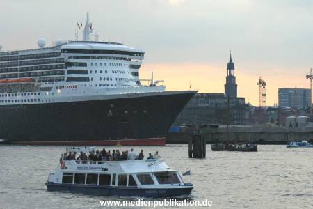 queen mary hamburg 2004 030