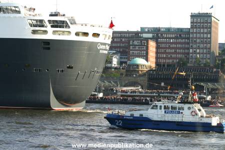 queen mary hamburg 2004 037
