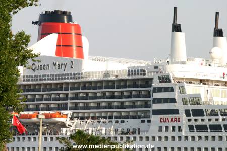 queen mary hamburg 2004 041