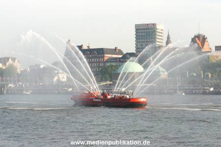 queen mary hamburg 2004 042