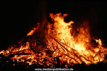 osterfeuer2005 002