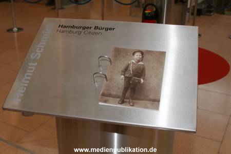 Helmut Schmidt Airport 10112016 001