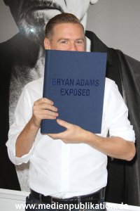 Bryan Adams 01102012 021