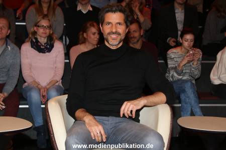 Lanz Sendung2 06122016 054