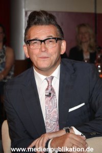3nach9 28102011 022
