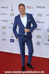 GoldeneBildDerFrau 20112024 181