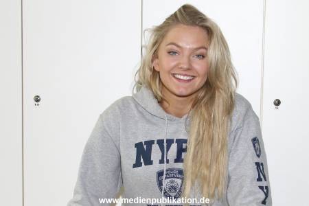 Astrid S 19092016 030