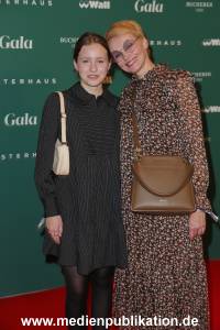 GalaChristmasShopping 11112021 005
