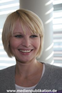 Frauen wirbeln Staub auf 18102005 070
