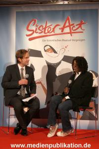 Whoopi 04122009 021